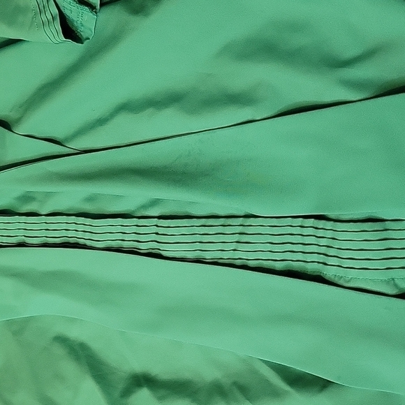 80's Green Scarf Tie Blouse - Picture 11 of 11